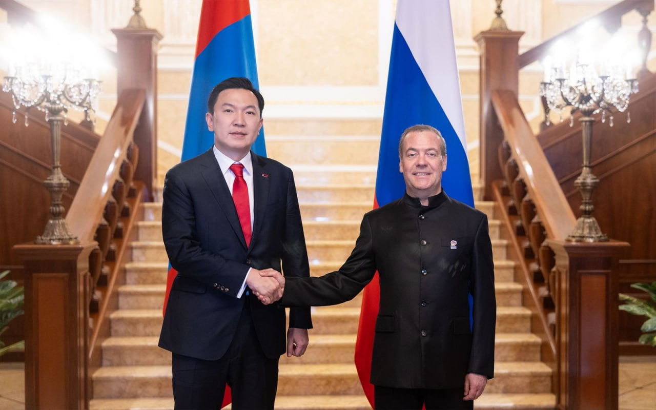 УИХ-ын дарга Н.Учрал “Нэгдсэн Орос” намын дарга Д.А.Медведевтэй уулзав